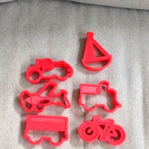 Vehicles, train and Boat Cookie Cutters, 6, new.